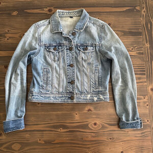 American Eagle Light Blue Distressed Denim Jean Jacket Size M Y2K Vintage Style